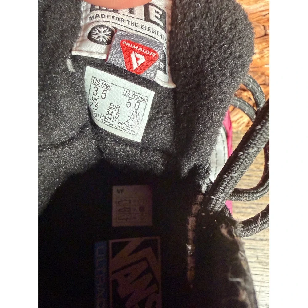 Vans‎ Sk8-Hi MTE-1 Kids Cold Weather Boots Black Pink Waterproof Suede Sneakers